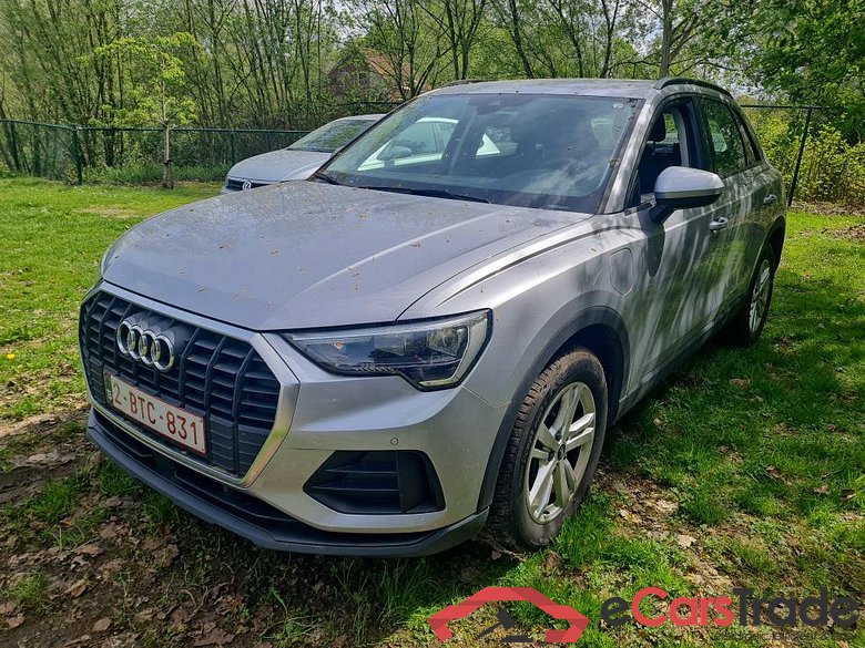 AUDI Q3 1.4 45 TFSI E S TRONIC