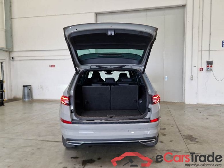 SKODA KODIAQ / 2016 / 5P / SUV 2.0 TDI EVO SCR SPORTLINE DSG #5
