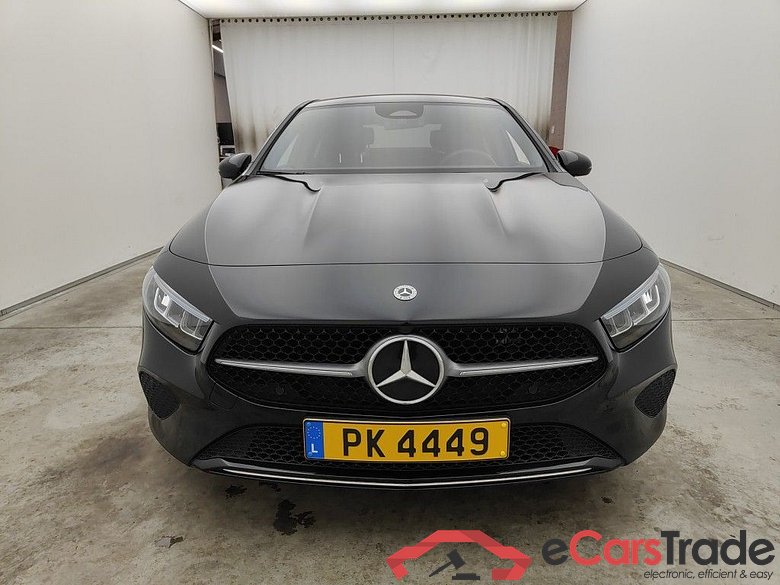 Mercedes-Benz Classe A Berline A 250 e Business Line DCT 4d #5