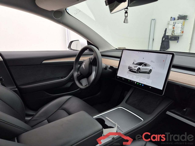 TESLA MODEL 3 BASIS RWD #3