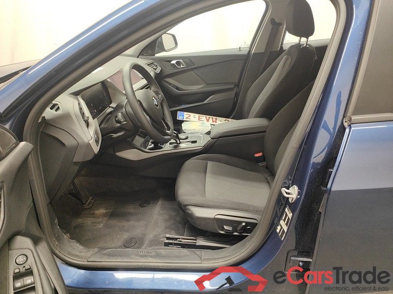 BMW 1 Reeks Hatch 116iA (80 kW) 5d #3