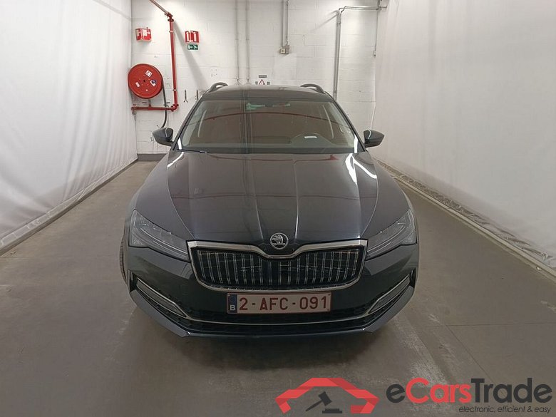 Skoda Superb Combi 1.4 TSI iV 160kW DSG6 Ambition 5d #5