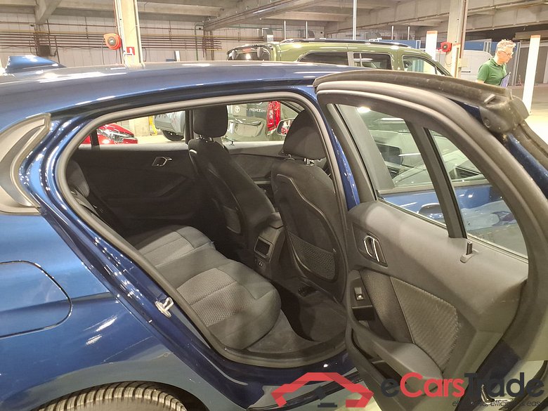 BMW 1 SERIES HATCH 1.5 116IA (80KW) #4