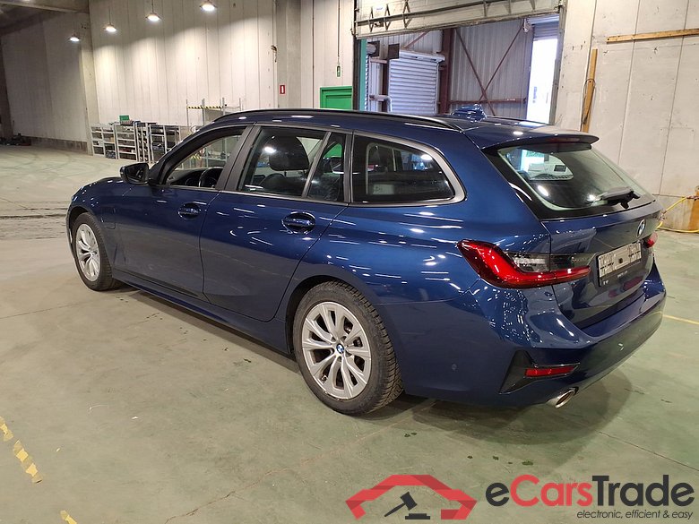 BMW 3 TOURING - 2019 330eAS PHEV #2