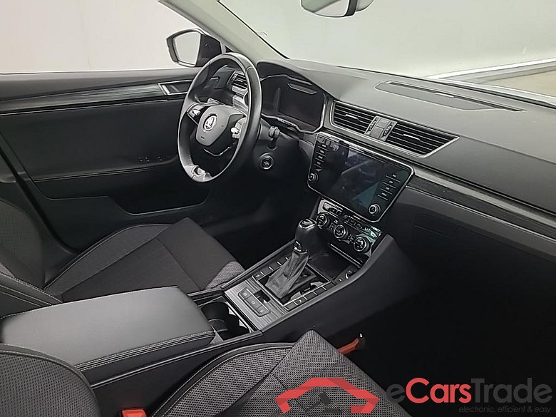 SKODA Superb Combi 1.5TSI ACT DSG Bus.Edit.Pl.110kW Athlon Edition #6