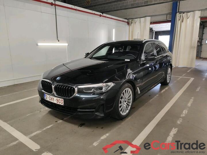 BMW 5 Reeks Touring 5 Reeks Touring 530e Auto (PHEV) 215kW/292pk  5D/P Auto-8 #1