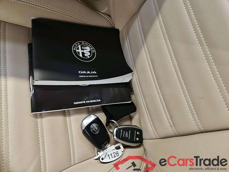 Alfa Romeo Giulia 2.2 TI #5