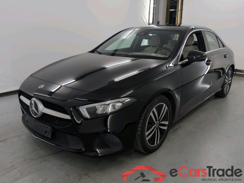 MERCEDES-BENZ A-CLASS LIMOUSINE 1.3 A 180 #1