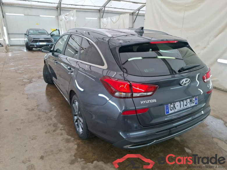HYUNDAI i30 Sport Wagon / 2020 / 5P / Break 1.0 T-GDI 120 MHEV I-MT CREATIVE SW #2