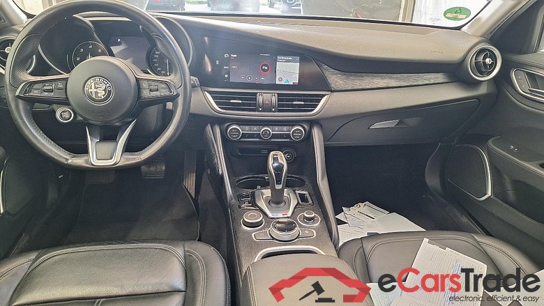 Giulia Super 2.2 JTDM 140KW AT8 E6d #3