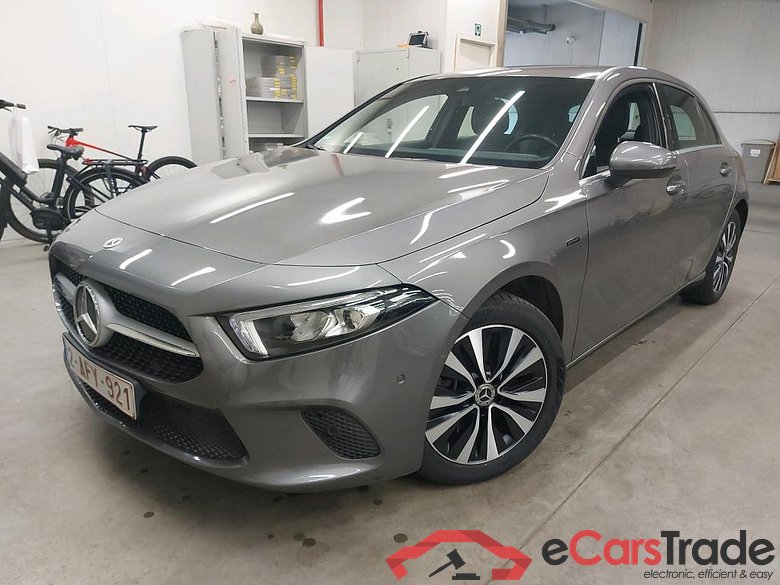 MERCEDES - MER A 250 e 218PK DCT Business Solution * HYBRID *