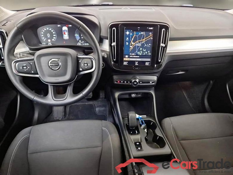 VOLVO XC40 / 2017 / 5P / SUV T4 PLUG-IN HYBRID AUTO RECH INSCRIP EXPR #3