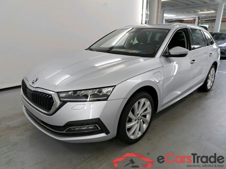 SKODA OCTAVIA COMBI 1.4 TSI PHEV 150KW DSG CLEVER #1