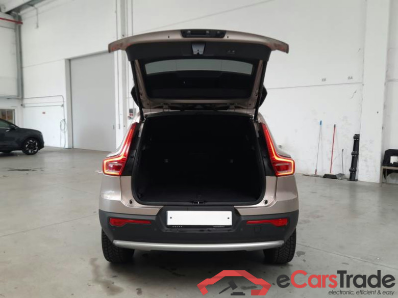 VOLVO XC40 / 2021 / 5P / SUV T2 AUTOMATICO CORE #5