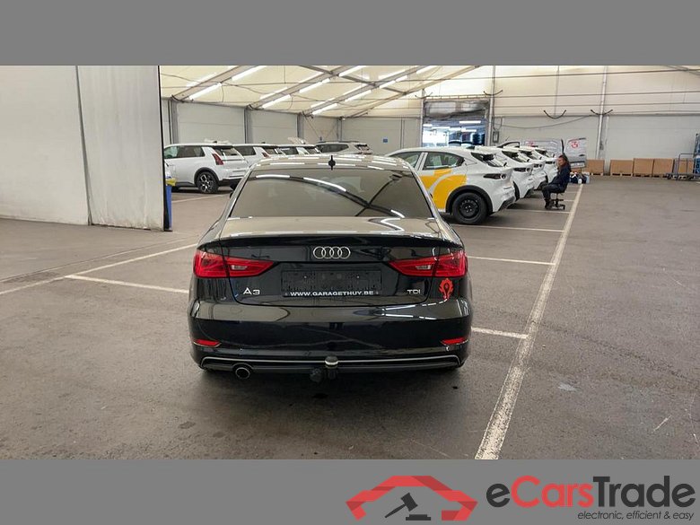 AUDI A3 Sedan Dsl A3 1.6 TDi Attraction #6