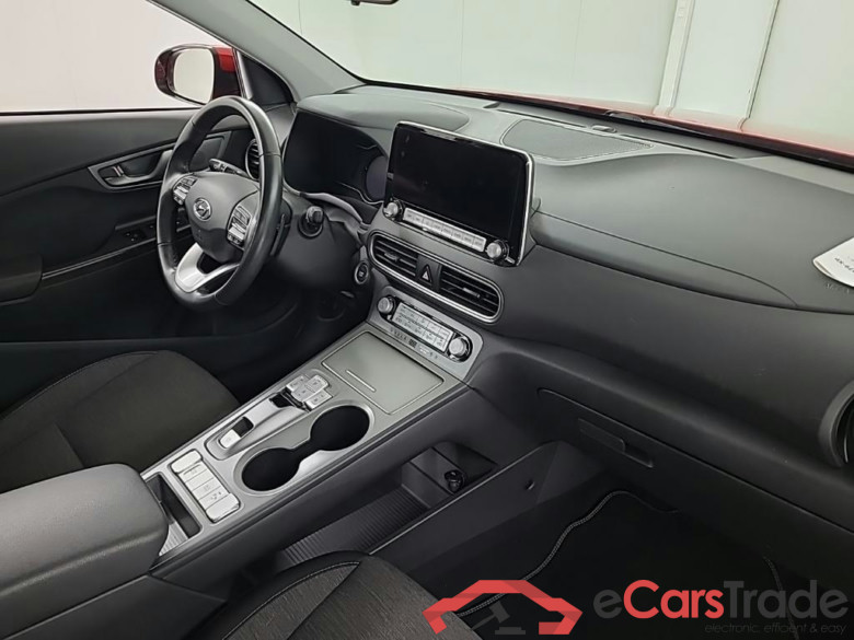 HYUNDAI Kona Comfort Smart Electric 64 kWh 5D Athlon Edition #6