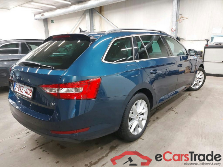 SKODA - SKO SUPERB COMBI 1.4 TSI iV 218PK DSG6 Clever * HYBRID * #2