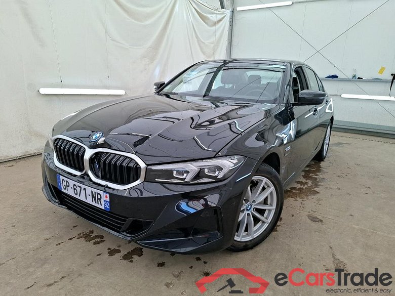 BMW Série 3 Berline / 2022 / 4P / Berline 320e 204ch Business Design BVA8 Hybride