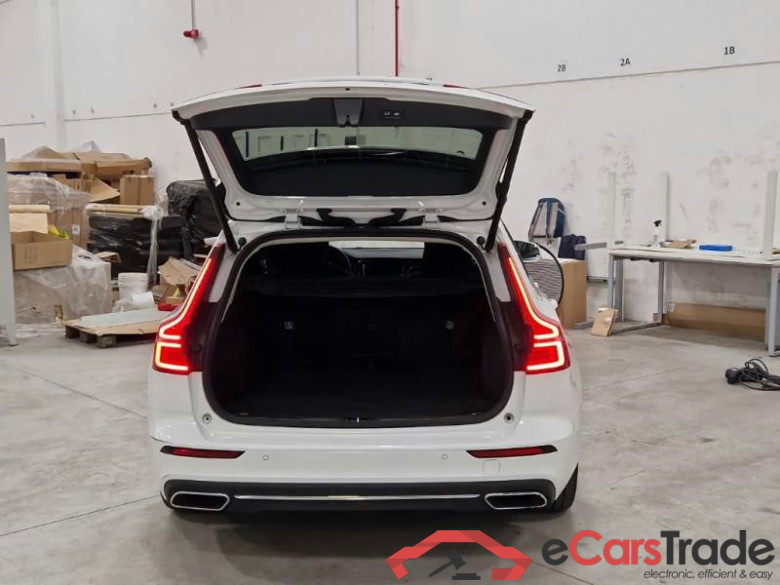 VOLVO V60 / 2019 / 5P / STATION WAGON T6 PLUG-IN AWD AUTOM.INSCR.EXPR. #5