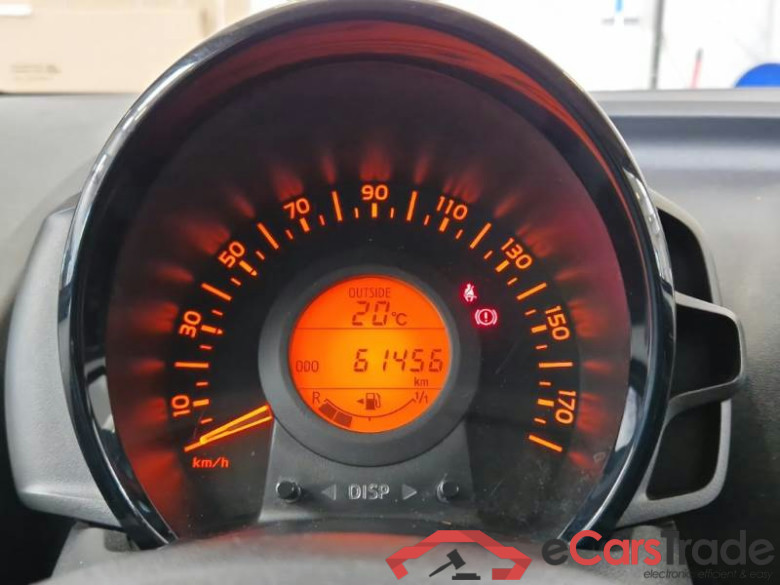 TOYOTA AYGO CONNECT / 2018 / 5P / BERLINA 1.0 VVT-I X-BUSINESS LIGHT #4