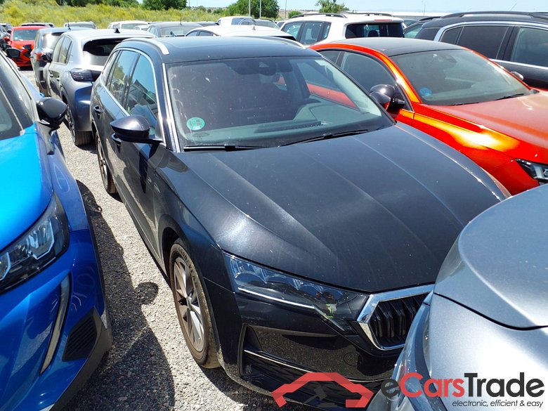 SKODA Octavia 2.0 TDI 110 kW (150CV) DSG 7 vel AutomÃ¡tico Combi Design(Pano-Roof + Winterpack)