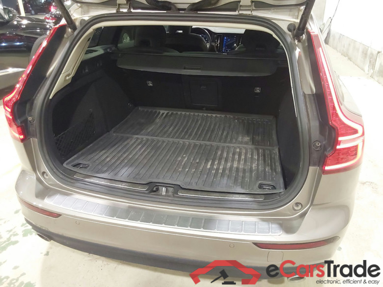 VOLVO V60 2.0 B3 GEARTRONIC MOMENTUM PRO #3