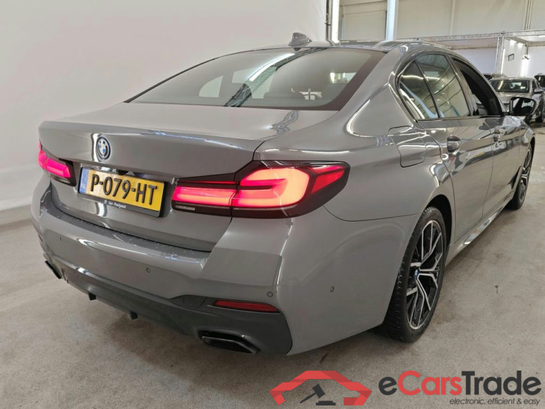 BMW 5 Serie Sedan 530e M Sport 4d + Pano #2