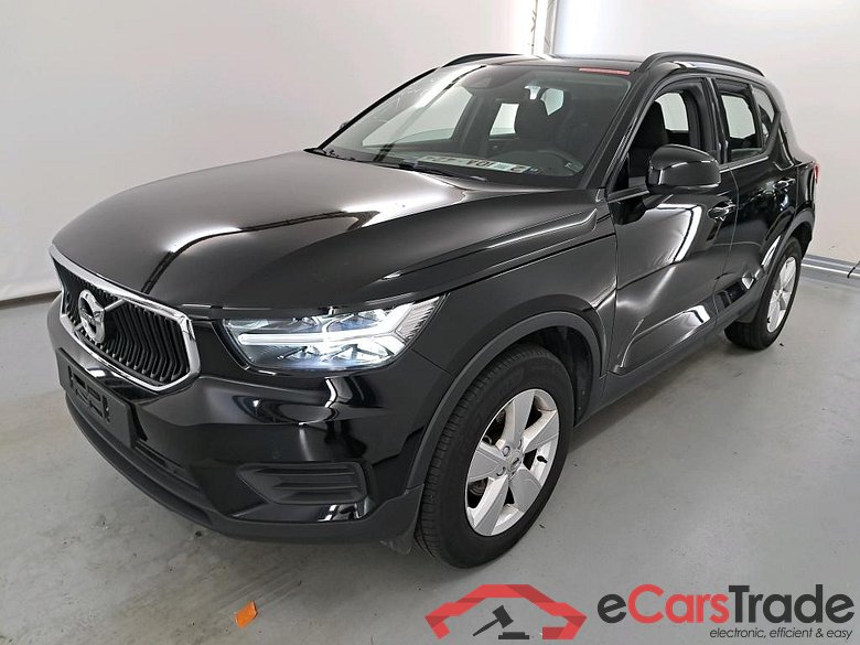 VOLVO XC40 1.5 T2 MOMENTUM CORE
