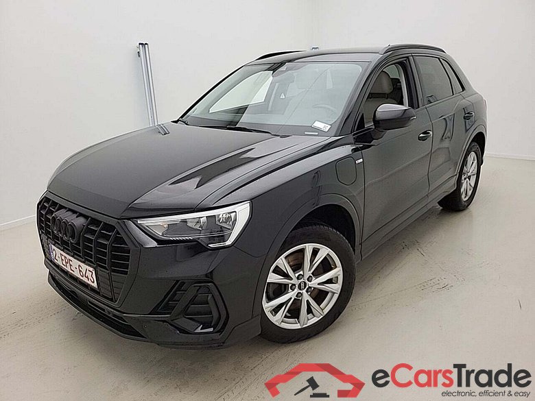 AUDI Q3 45 TFSI E S-LINE S-TRONIC