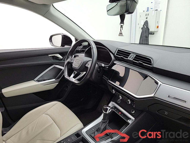 AUDI Q3 45 TFSI E S-LINE S-TRONIC #3