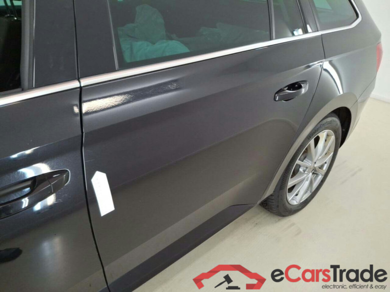 SKODA SUPERB COMBI 1.4 TSI IV STYLE DSG #6