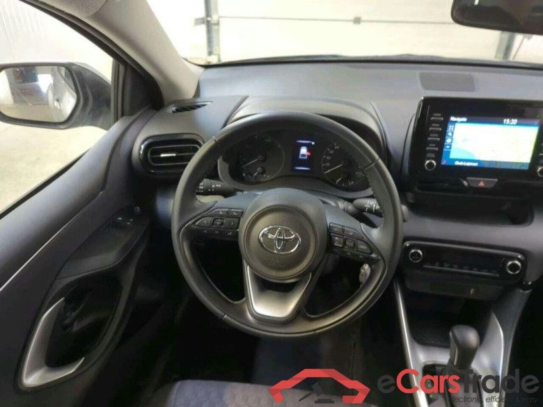 TOYOTA Yaris 1.5 Hyb. Active #3