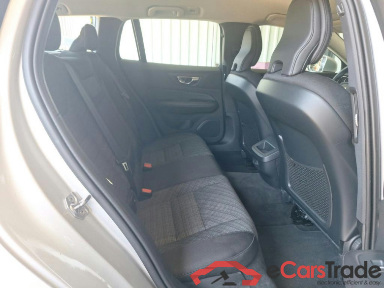 VOLVO V60 2.0 B3 GEARTRONIC MOMENTUM PRO #6