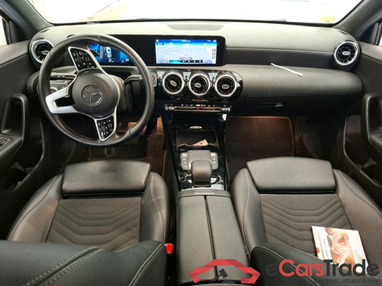 MERCEDES-BENZ Classe A Compact / 2018 / 5P / Berline A 180 d Business Line 8G-DCT #5