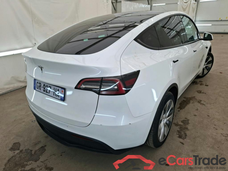 TESLA Model Y / 2021 / 5P / SUV RWD #4