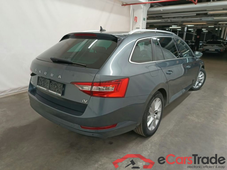 Skoda Superb Combi 1.4 TSI iV 160kW DSG6 Style 5d #2