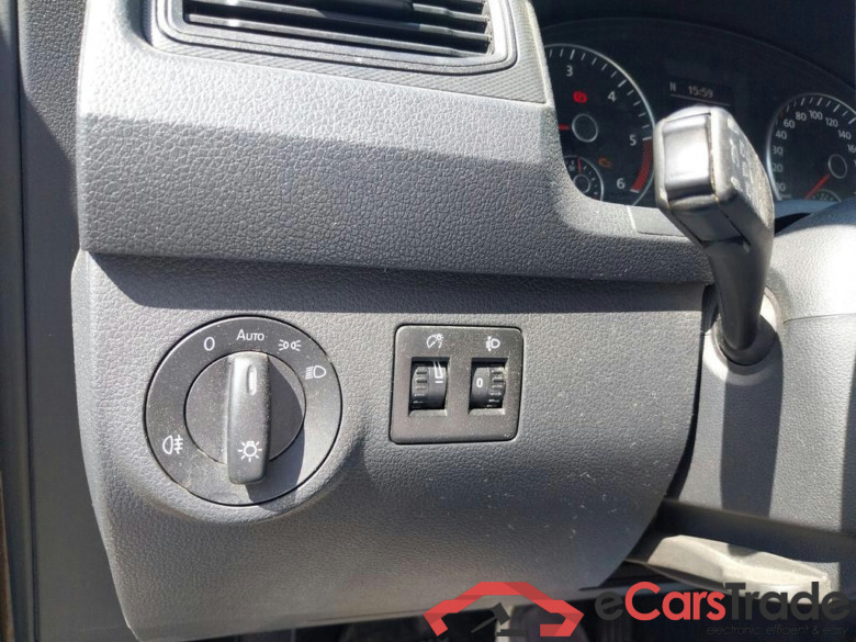 VOLKSWAGEN Caddy Van Caddy Fourgon  2,0 l TDI EU6 SCR BMT  75ch(55KW) Boîte manuelle 5 vitesses #5