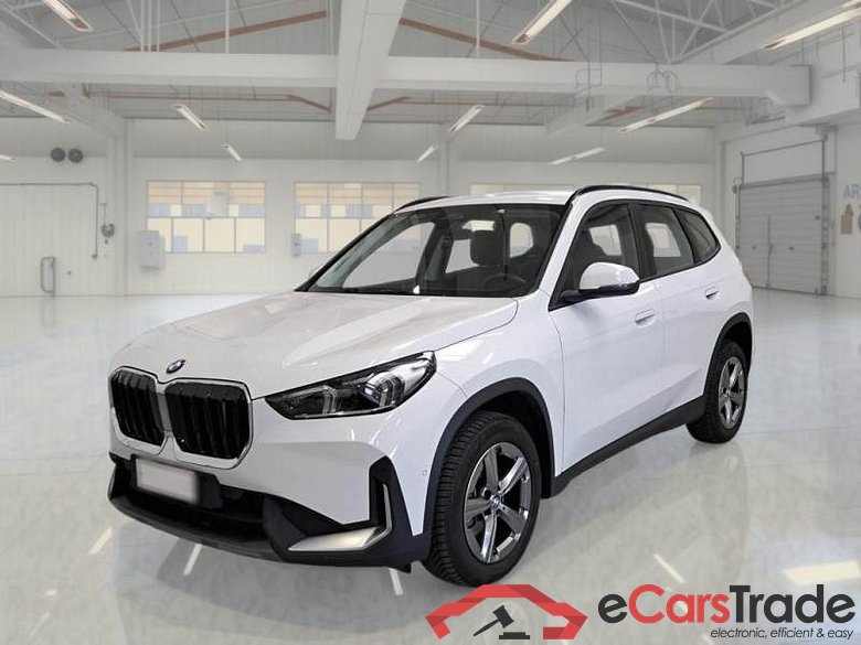 BMW X1 / 2022 / 5P / SUV SDRIVE 18D EDITION ESSENCE DCT
