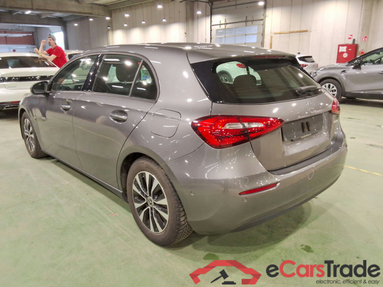 MERCEDES-BENZ A-Klasse 2.0 A 180 D BUSINESS SOLUTION ESSENTIAL #2