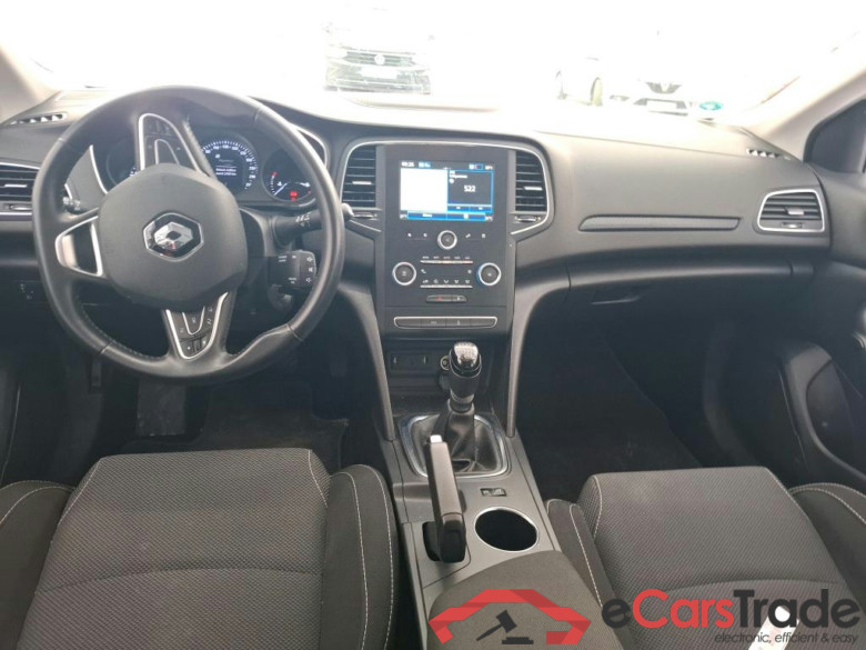 Megane IV Berline 5pt. Société Air Nav Reversible 1.5 dCi 90CV BVM6 E6 #5