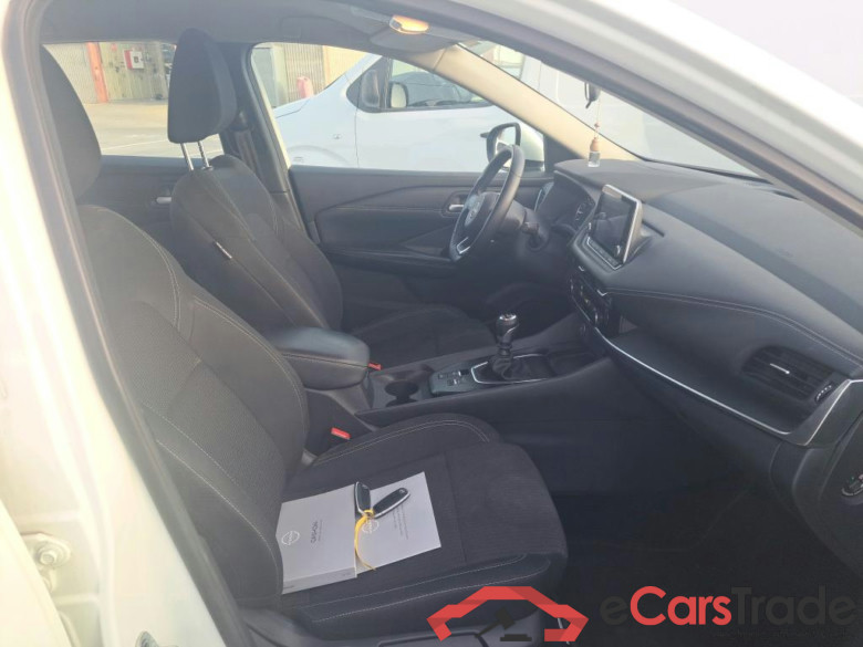 NISSAN QASHQAI / 2021 / 5P / todoterreno DIG-T 103kW (140CV) mHEV 4x2 Acenta #6