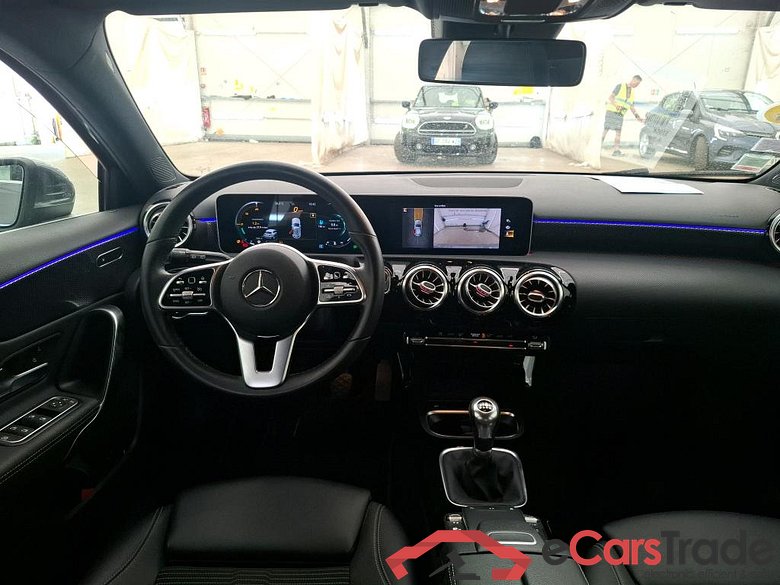 MERCEDES-BENZ Classe A Compact / 2018 / 5P / Berline A 180 d Progressive Line #5