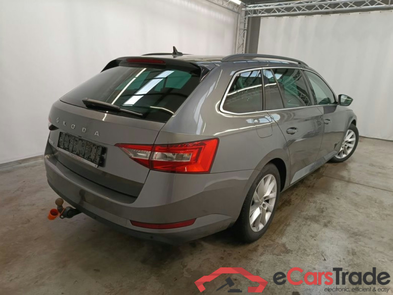 Skoda Superb Combi 2.0 CRTDI 110kW DSG7 Clever 5d #2