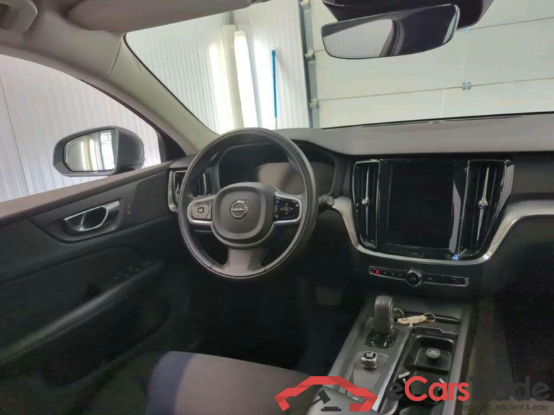 VOLVO V60 2.0 B3 Mom. Adv. #3