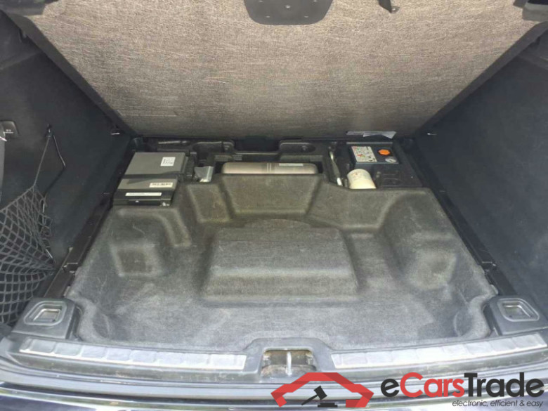 Volvo XC60 (03.2017->) DE - SUV5 B5 (Benzin) 2WD EU6d, R-Design Mild-Hybrid, (Facelift) 2021 - 2022 #6