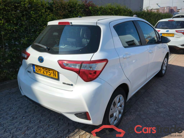 TOYOTA Yaris 1.5 Hyb. Active #3