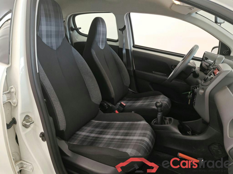 Peugeot 108 Active 1.0 e-VTi 72pk 5d #3