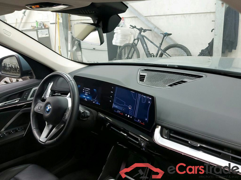 BMW - BMW X1 xDrive25e 245PK Pack Premium & Comfort & Heated Steering Wheel & Active & Heated Front Seats & Driving Assistant Plus & Removable Trailer Hook * HYBRID * #3