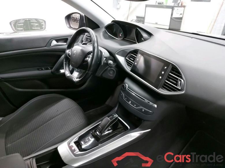 PEUGEOT - PEU 308 SW BlueHDi 130PK EAT8 Active With 3D Navigation & VisioPArk I & Driver Assist #3