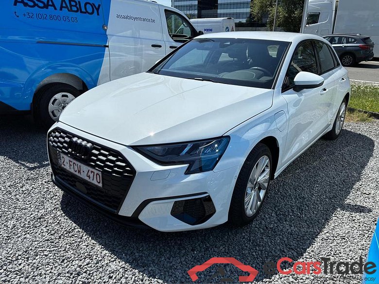 AUDI A3 Sportback PHEV 40 TFSI e Advanced S tronic (150 kW)